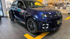 Blu Usata 2024 Renault R5 Iconic Due volumi | 29.950 € (Ottimo prezzo)