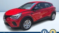 Rosso Usata 2023 Renault Captur Equilibre SUV | 21.000 € (Buon prezzo)