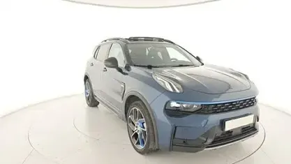 Begagnad Lynk & Co 01 261 HK (191 kW) 2023 Blå SUV