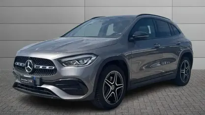 Usata Mercedes GLA250 Premium 160 CV (117 kW) 2023 Grigio SUV