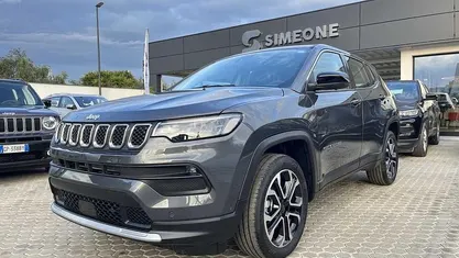 Usata Jeep Compass Altitude 131 CV (96 kW) 2024 Graphite grey SUV