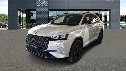 Grigio Usata 2024 DS Automobiles DS7 Crossback Performance SUV | 31.900 € (Buon prezzo)