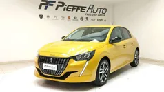 Giallo faro Usata 2022 Peugeot 208 Active Due volumi | 13.700 € (Buon prezzo)
