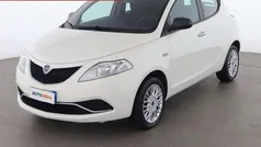 Bianco Usata 2016 Lancia Ypsilon Silver Due volumi | 7799 € (Buon prezzo)