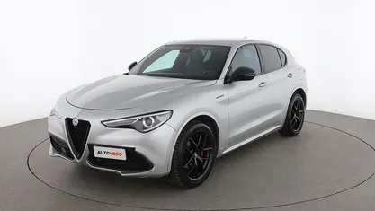 Argento Usata 2020 Alfa Romeo Stelvio Veloce SUV | 28.099 € (Buon prezzo)