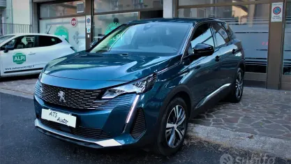Occasion Peugeot 3008 Allure 131 ch (96 kW) 2023 Bleue SUV