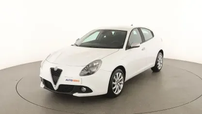Usata Alfa Romeo Giulietta Super 120 CV (88 kW) 2018 Bianco Utilitaria