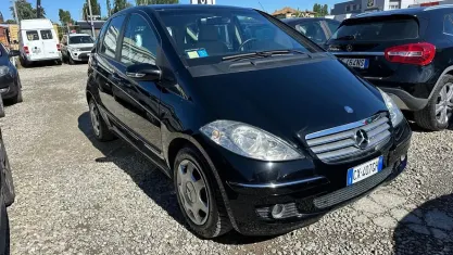 Usata Mercedes A160 Elegance 109 CV (80 kW) 2006 Nero Monovolume