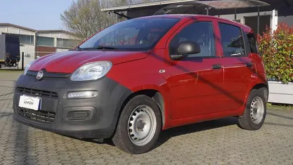 Usata Fiat Panda Pop 75 CV (55 kW) 2015 Rosso Utilitaria