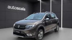 Marrone(met.) Usata 2019 Dacia Sandero Comfort Due volumi | 9490 € (Buon prezzo)