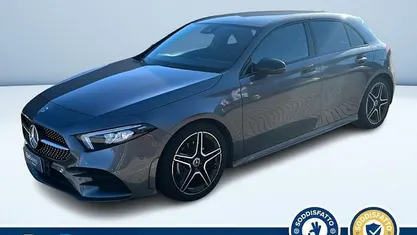 Grigio metallizzato Usata 2023 Mercedes A180 Premium Tre volumi | 27.300 € (Ottimo prezzo)
