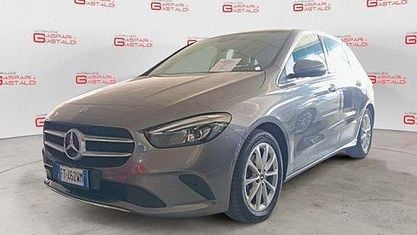 Gebraucht Mercedes B180 116 PS (85 kW) 2019 Grau Van / Kleinbus