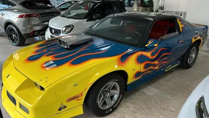 Usata Chevrolet Camaro 173 CV (127 kW) 1985 Blu Coupé