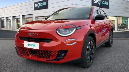 Other Usata 2024 Fiat 600 La Prima SUV | 22.900 € (Super prezzo)