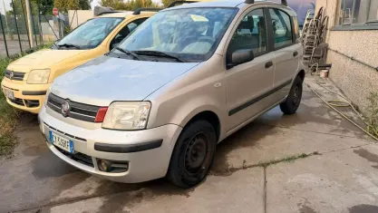 Usata Fiat Panda Dynamic 60 CV (44 kW) 2005 Argento Utilitaria