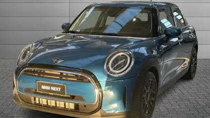 Usata Mini ONE Classic 75 CV (55 kW) 2021 Blu Utilitaria