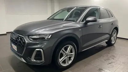 Begagnad Audi Q5 S-Line 204 HK (150 kW) 2024 Grå SUV