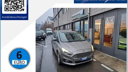 Usata Ford S-MAX Titanium 150 CV (110 kW) 2017 Grigio Monovolume