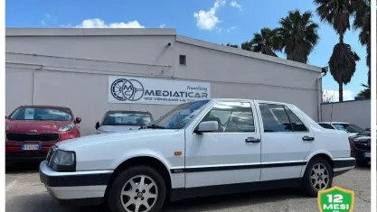 Usata Lancia Thema 147 CV (108 kW) 1990 Bianco Berlina