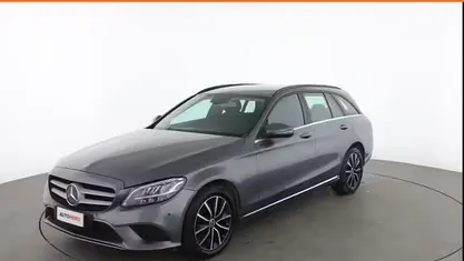 Usata Mercedes C180 Executive 122 CV (89 kW) 2020 Grigio Station wagon