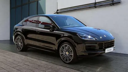 Usata 2019 Porsche Cayenne Turbo SUV | 71.580 € (Buon prezzo)
