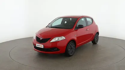 Rosso Usata 2020 Lancia Ypsilon Gold Due volumi | 9399 € (Ottimo prezzo)