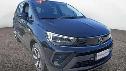Usata Opel Crossland Elegance 110 CV (80 kW) 2024 Nero SUV