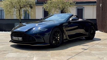 Usado Aston Martin V12 Vantage 700 HP (514 kW) 2023 Azul Cabrios