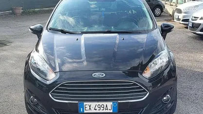 Nero Usata 2015 Ford Fiesta Tre volumi | 5500 € (Ottimo prezzo)