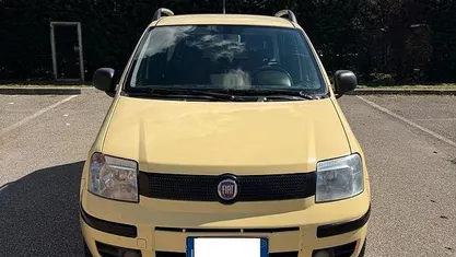Usata Fiat Panda 77 CV (56 kW) 2012 Giallo Utilitaria