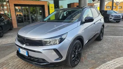 Nuova Opel Grandland Electric 136 CV (100 kW) 2025 Grigio SUV