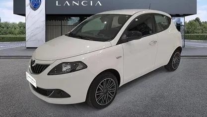 Usata 2022 Lancia Ypsilon Gold Due volumi | 11.850 € (Buon prezzo)