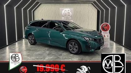 Gebraucht Peugeot 308 Active 131 PS (96 kW) 2024 Grün Kombi