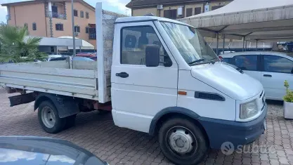 Usata Iveco Daily 86 CV (63 kW) 1999 Bianco
