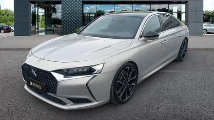 Usata 2023 DS Automobiles DS9 Rivoli Plus Tre volumi | 36.450 € (Buon prezzo)