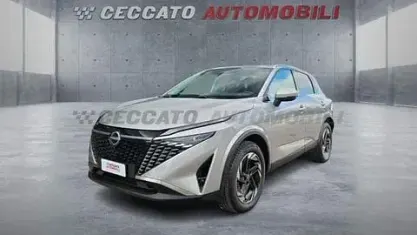 Usata Nissan Qashqai N-Connecta 158 CV (116 kW) 2025 Grigio SUV
