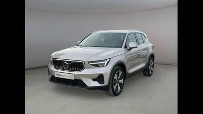 Usata Volvo XC40 Inscription 129 CV (94 kW) 2022 Argento SUV
