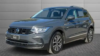 Usata VW Tiguan Life 123 CV (90 kW) 2021 Grigio SUV