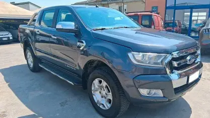 Usata Ford Ranger Limited 200 CV (147 kW) 2017 Grigio Pick-up