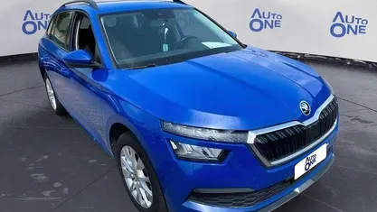 Blu/azzurro Usata 2021 Skoda Kamiq Ambition SUV | 13.700 € (Ottimo prezzo)