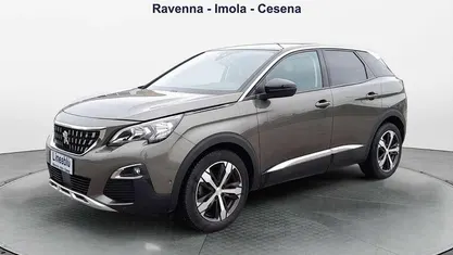 Usata Peugeot 3008 Allure 131 CV (96 kW) 2019 Verde SUV