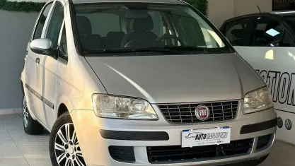 Usata Fiat Idea Active 95 CV (69 kW) 2011 Grigio Monovolume