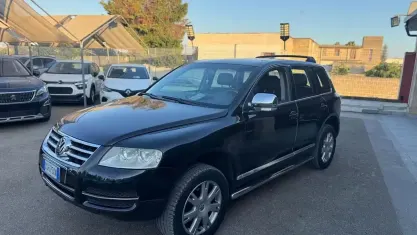 Usata VW Touareg Exclusive 174 CV (127 kW) 2006 Nero SUV