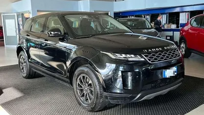 Usata Land Rover Range Rover evoque 150 CV (110 kW) 2019 Nero metallizzato SUV