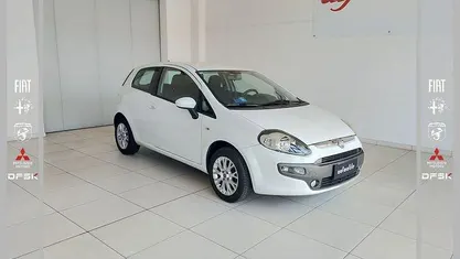 Usata Fiat Punto Evo Dynamic 69 CV (50 kW) 2012 Bianco Utilitaria