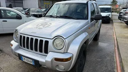 Grigio Usata 2004 Jeep Cherokee Limited SUV | 4990 € (Buon prezzo)