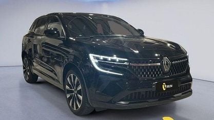 Begagnad Renault Austral Techno 199 HK (146 kW) 2023 Svart SUV