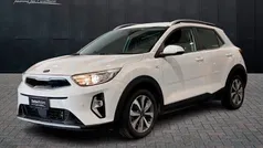 Bianco Usata 2021 Kia Stonic Style SUV | 14.650 € (Buon prezzo)