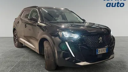 Usata Peugeot 2008 Allure 131 CV (96 kW) 2022 Nero SUV