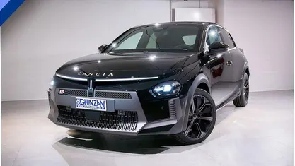 Nuova Lancia Ypsilon 110 CV (80 kW) 2025 Nero Utilitaria